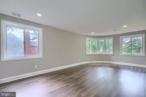 Living - 3509 Sequoia Ave, Baltimore, MD 21215 photo 7 of 8