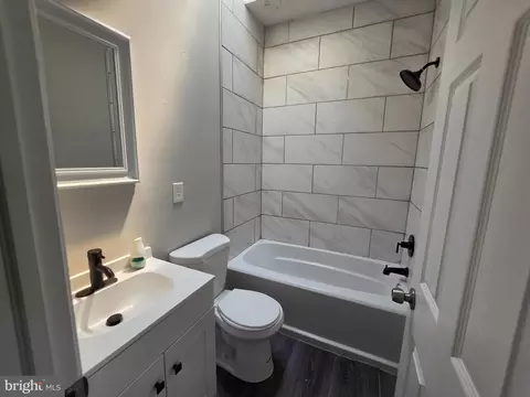 Bath - 2540 Quantico Ave, Baltimore, MD 21215 photo 3 of 7