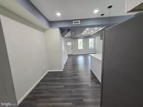 Entry Way - 2540 Quantico Ave, Baltimore, MD 21215 photo 4 of 9