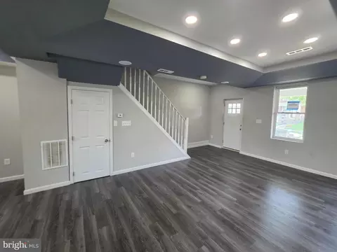 Living - 2540 Quantico Ave, Baltimore, MD 21215 photo 2 of 3