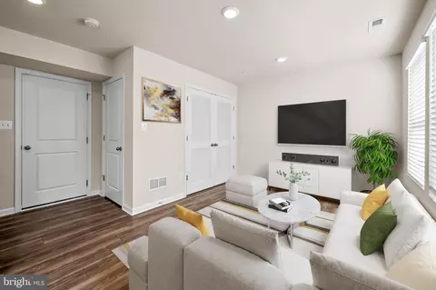 Other - 615 S Haven St, Baltimore, MD 21224 photo 2 of 18