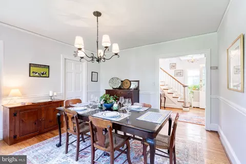 Dining - 3 Saint Dunstans Garth, Baltimore, MD 21212 photo 2 of 3