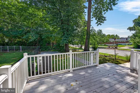 Exterior - 5605 Highgate Dr, Baltimore, MD 21215 photo 5 of 9