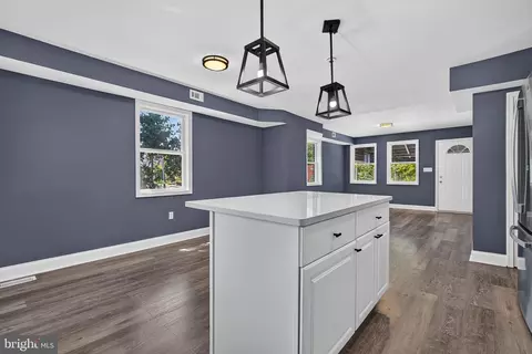 Entry Way - 5605 Highgate Dr, Baltimore, MD 21215 photo 5 of 12