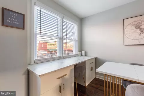 Entry Way - 413 Imla St, Baltimore, MD 21224 photo 4 of 4