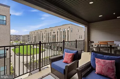 Exterior - 113 E Cromwell St # B, Baltimore, MD 21230 photo 2 of 11