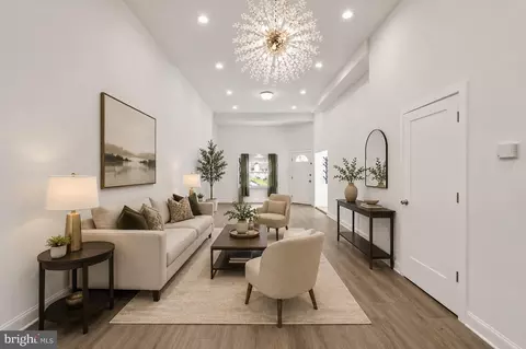 Living - 455 E Lorraine Ave, Baltimore, MD 21218 photo 2 of 5