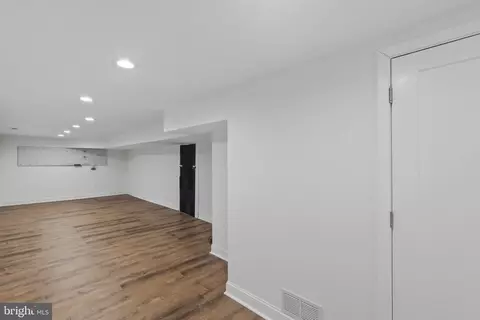 Entry Way - 455 E Lorraine Ave, Baltimore, MD 21218 photo 8 of 9