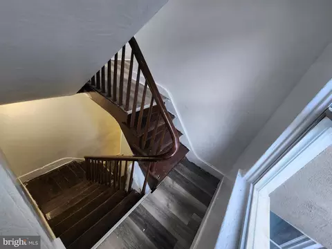 Entry Way - 112 Stricker St, Baltimore, MD 21223 photo 5 of 11
