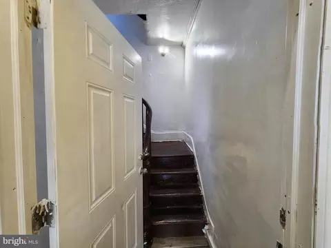 Entry Way - 112 Stricker St, Baltimore, MD 21223 photo 11 of 11