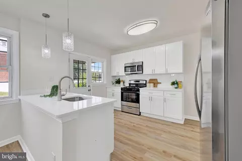 Kitchen - 5829 The Alameda, Baltimore, MD 21239 photo 2 of 3