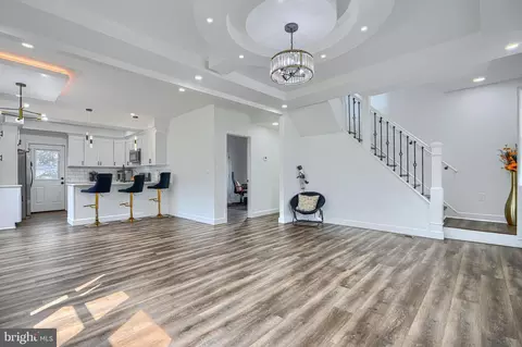 Entry Way - 4212 Powell Ave, Baltimore, MD 21206 photo 1 of 3