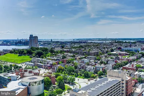 View/Area - 10 E Lee St #2103, Baltimore, MD 21202 photo 1 of 3