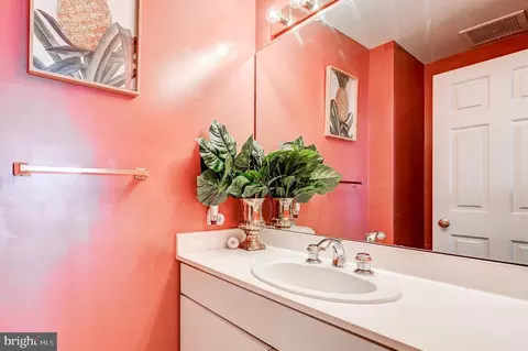 Bath - 10 E Lee St #2103, Baltimore, MD 21202 photo 2 of 2