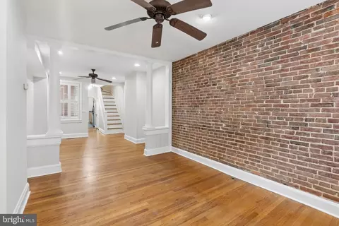 Living - 109 E West St, Baltimore, MD 21230 photo 1 of 5