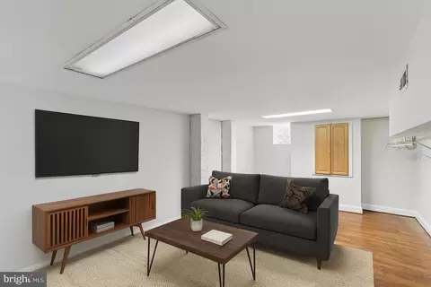 Living - 109 E West St, Baltimore, MD 21230 photo 5 of 5