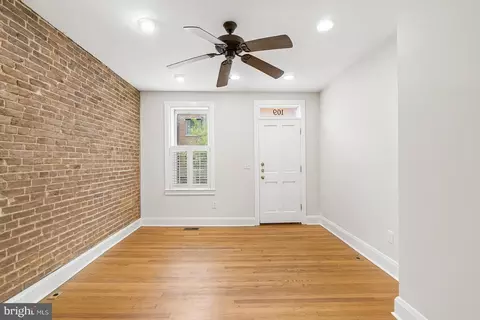 Living - 109 E West St, Baltimore, MD 21230 photo 4 of 5