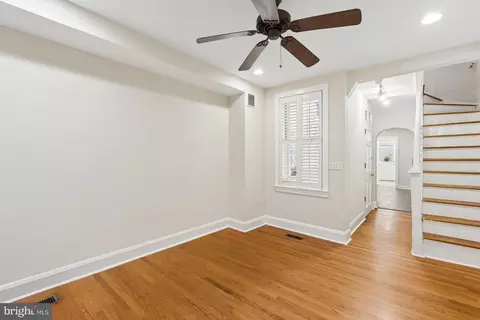 Entry Way - 109 E West St, Baltimore, MD 21230 photo 1 of 5