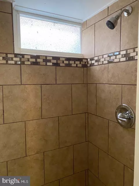 Bath - 3129 Fleet St, Baltimore, MD 21224 photo 3 of 4