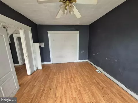 Living - 2811 Boarman Ave, Baltimore, MD 21215 photo 1 of 1