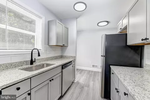 Kitchen - 5802 Bland Ave, Baltimore, MD 21215 photo 2 of 4