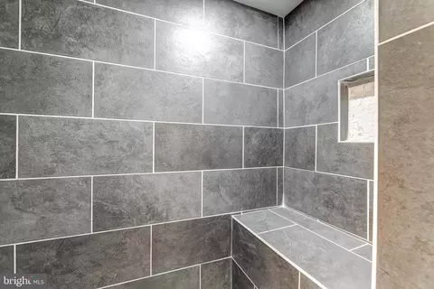 Bath - 5802 Bland Ave, Baltimore, MD 21215 photo 5 of 6