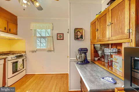 Kitchen - 6012 Winthrope Ave, Baltimore, MD 21206 photo 1 of 4