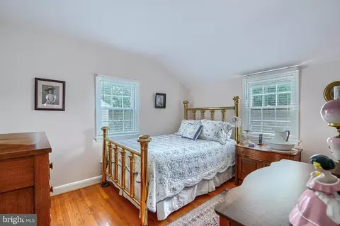 Bedroom - 6012 Winthrope Ave, Baltimore, MD 21206 photo 3 of 5
