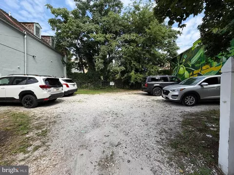 900 Tyson St, Baltimore, MD 21201 photo 3