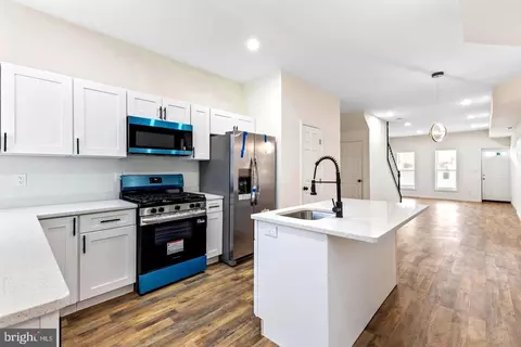 Entry Way - 3324 Edmondson Ave, Baltimore, MD 21229 photo 1 of 6