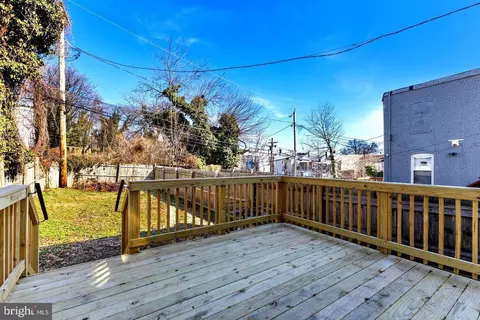 Exterior - 3324 Edmondson Ave, Baltimore, MD 21229 photo 6 of 7