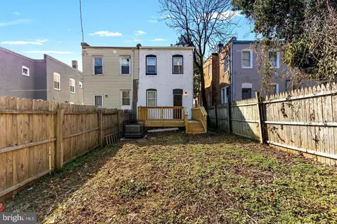 Exterior - 3324 Edmondson Ave, Baltimore, MD 21229 photo 5 of 7