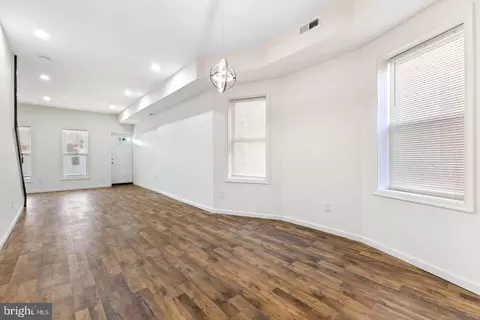 Living - 3324 Edmondson Ave, Baltimore, MD 21229 photo 3 of 3