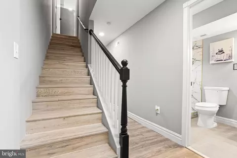 Entry Way - 1640 N Wolfe St, Baltimore, MD 21213 photo 14 of 17