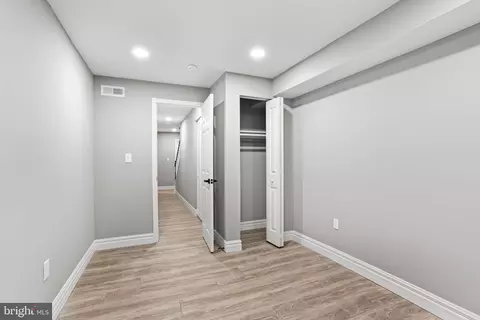 Entry Way - 1640 N Wolfe St, Baltimore, MD 21213 photo 16 of 17