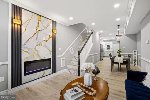 Entry Way - 1640 N Wolfe St, Baltimore, MD 21213 photo 2 of 17
