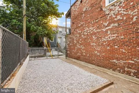Exterior - 1640 N Wolfe St, Baltimore, MD 21213 photo 3 of 8