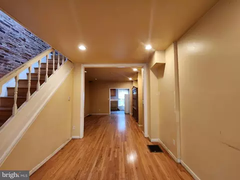 Entry Way - 3034 Mcelderry St, Baltimore, MD 21205 photo 1 of 5