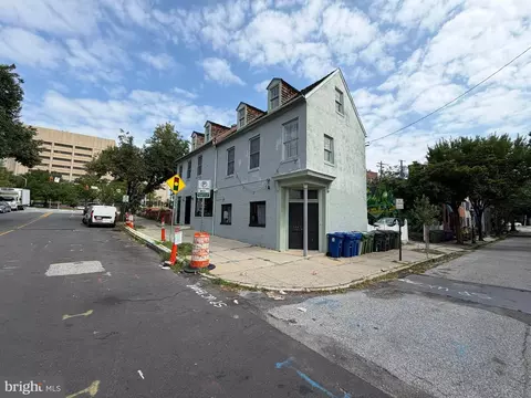 Exterior - 224 W Read St, Baltimore, MD 21201 photo 2 of 5