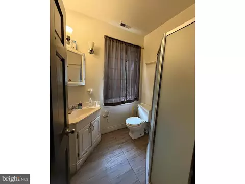 Bath - 224 W Read St, Baltimore, MD 21201 photo 1 of 1