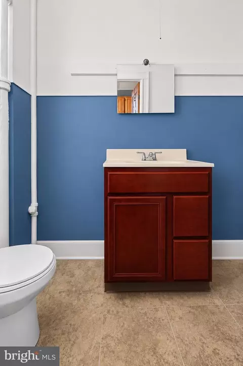 Bath - 2847 Brendan Ave, Baltimore, MD 21213 photo 1 of 3