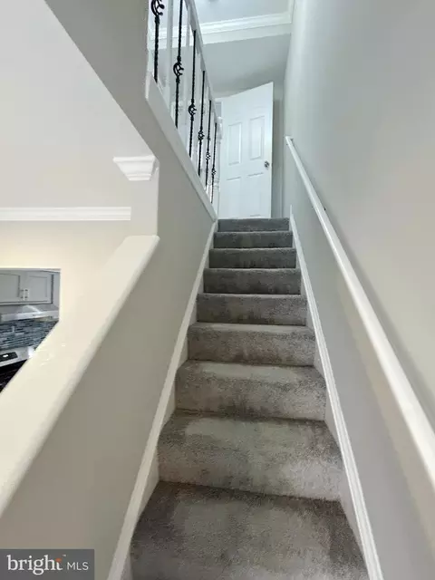 Entry Way - 556 Gold St, Baltimore, MD 21217 photo 1 of 1