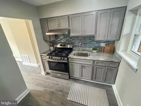 Kitchen - 556 Gold St, Baltimore, MD 21217 photo 1 of 2