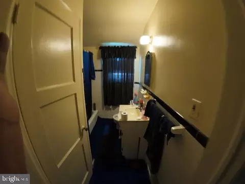 Bath - 5436 Lynview Ave, Baltimore, MD 21215 photo 1 of 1