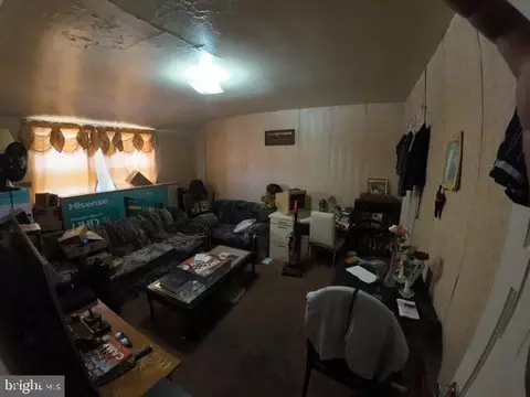 Entry Way - 5436 Lynview Ave, Baltimore, MD 21215 photo 4 of 8