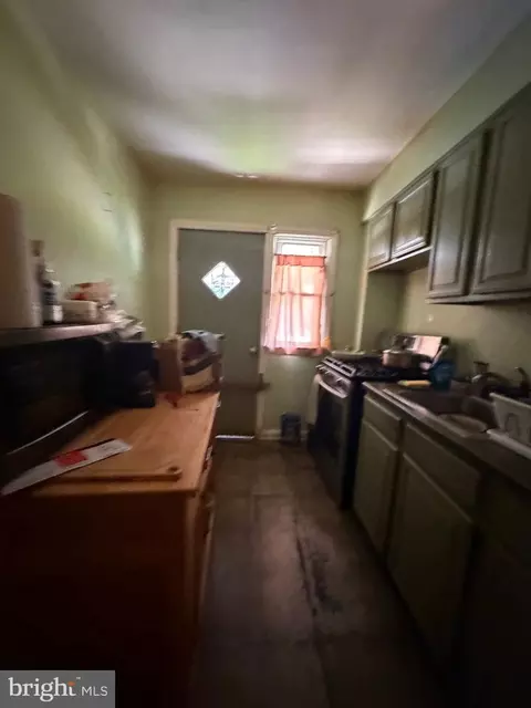 Entry Way - 5436 Lynview Ave, Baltimore, MD 21215 photo 8 of 8