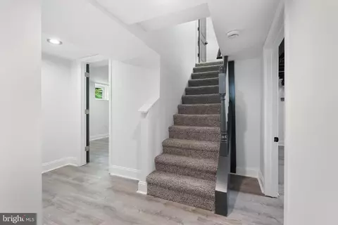 Entry Way - 5102 The Alameda, Baltimore, MD 21239 photo 4 of 6