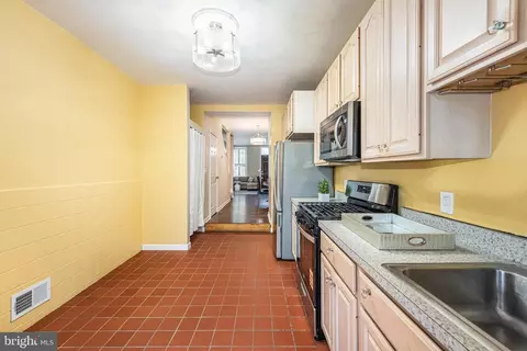 Entry Way - 109 Scott St, Baltimore, MD 21201 photo 6 of 6