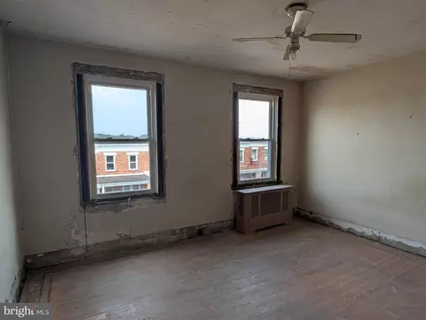 Bedroom - 3439 Kenyon Ave, Baltimore, MD 21213 photo 1 of 4