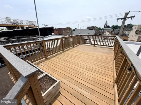 Exterior - 1530 E Clement St, Baltimore, MD 21230 photo 1 of 2